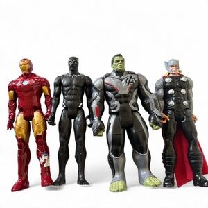 AVENGERS Action Figure Lot of 4 Marvel Hasbro Hulk Thor black panter Ironman